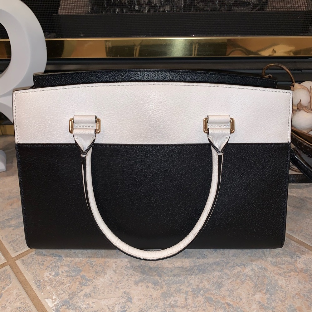 Kate Spade Purse & Wallet - Picture 7 of 8